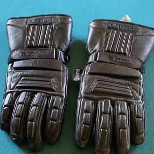 Men’s medium motorcycle gloves, Olympia